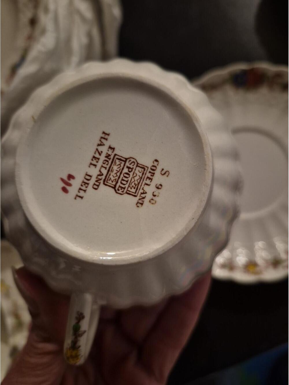 Copeland Spode Hazel Dell Pattern 1 Teacups-1 Saucer - Made In England - Picture 6 of 7